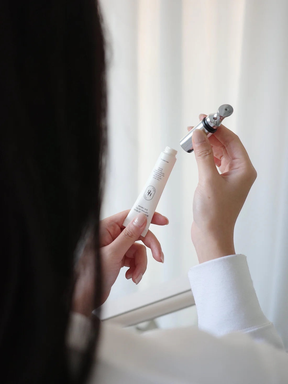 Crème contour des yeux liftante au haricot noir Yuja